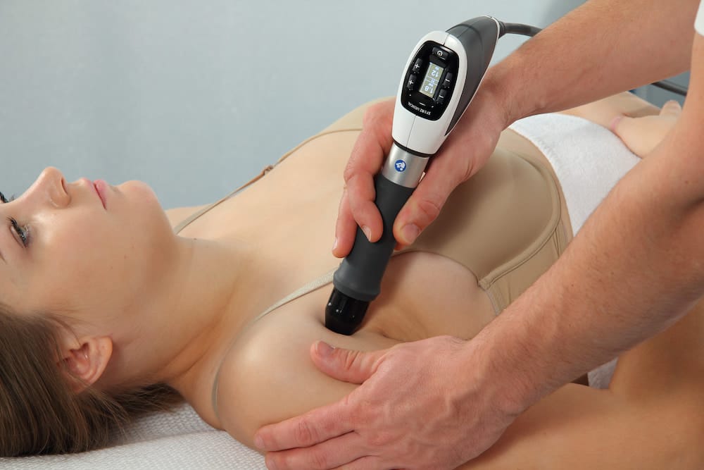Shockwave Therapy in Portland on shoulder